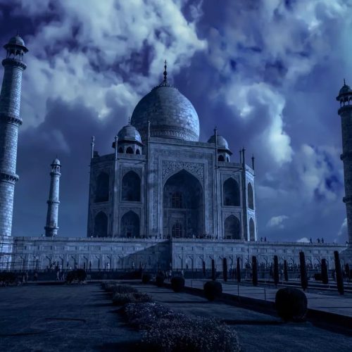 Taj Mahal Moonlight View